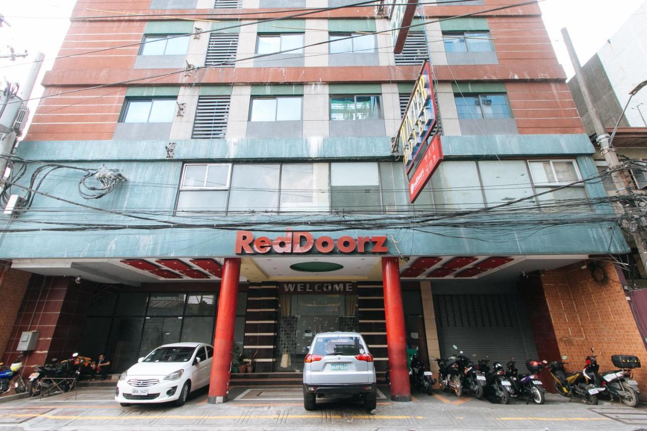 Reddoorz At Winter Hotel Araneta Quezon City Exterior photo